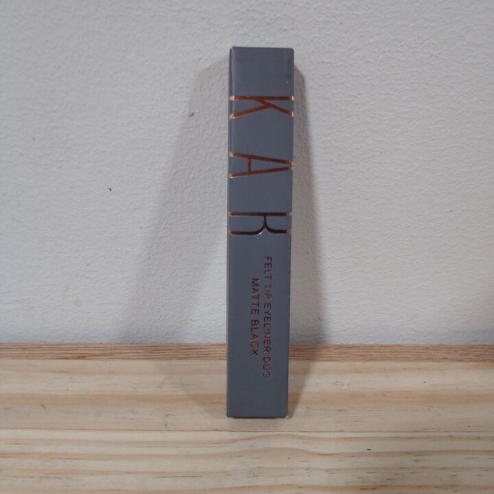 $4 KAB Cosmetics Felt Tip Liquid Eyeliner Duo Matte Black 2pk